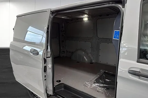 Mercedes-Benz Vito 114 2026 photo 3