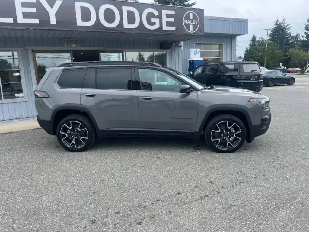 Jeep Cherokee 2026 photo 2