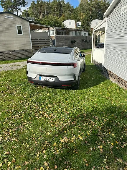 Polestar 4 2025 photo 3