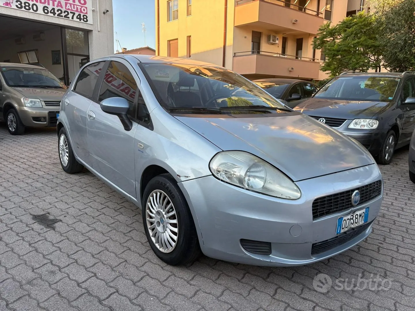 Fiat Grande Punto 2006 photo 2