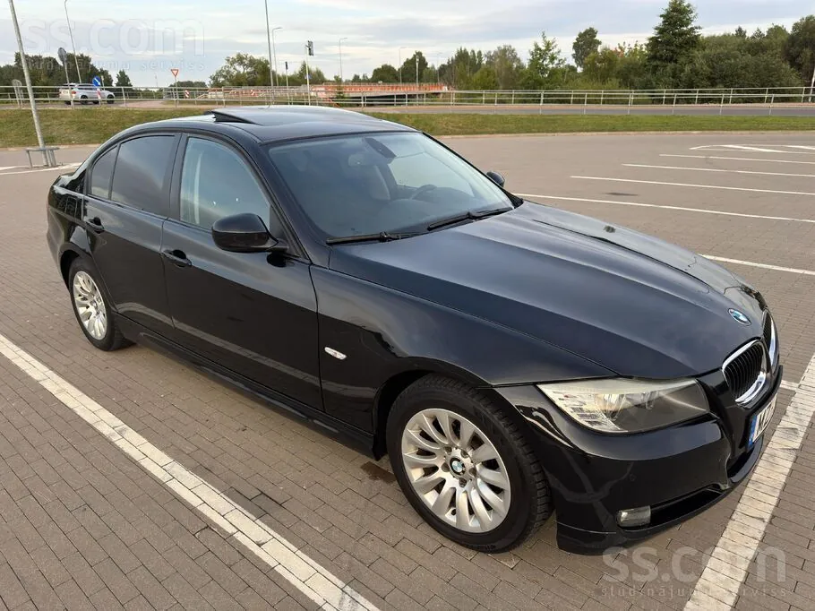 BMW 318 2008 photo 3