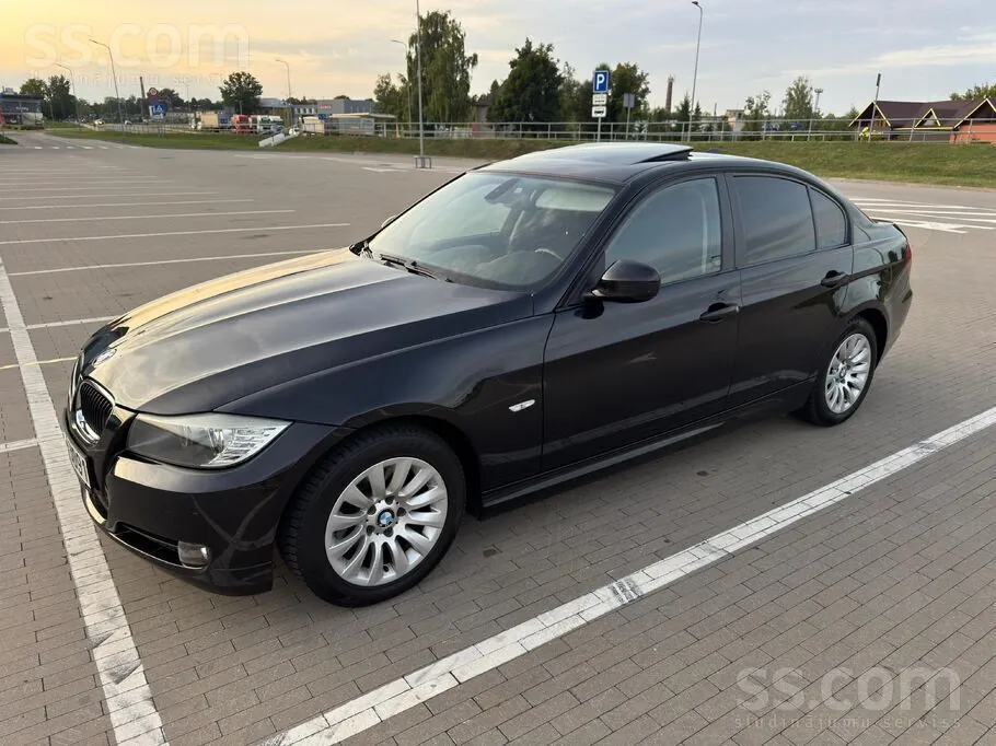 BMW 318 2008 photo 2