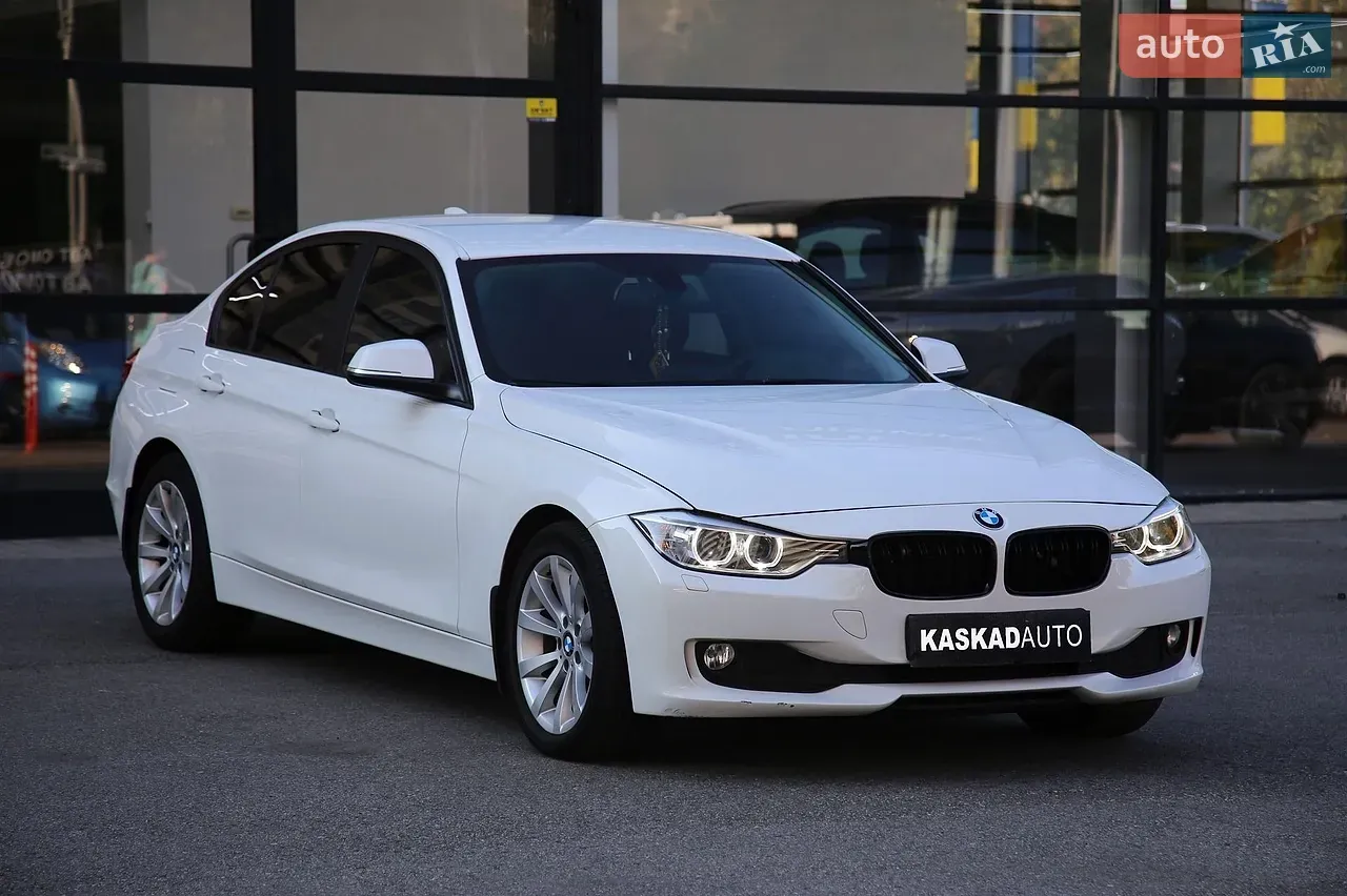 BMW 3 Series 2013 photo 3