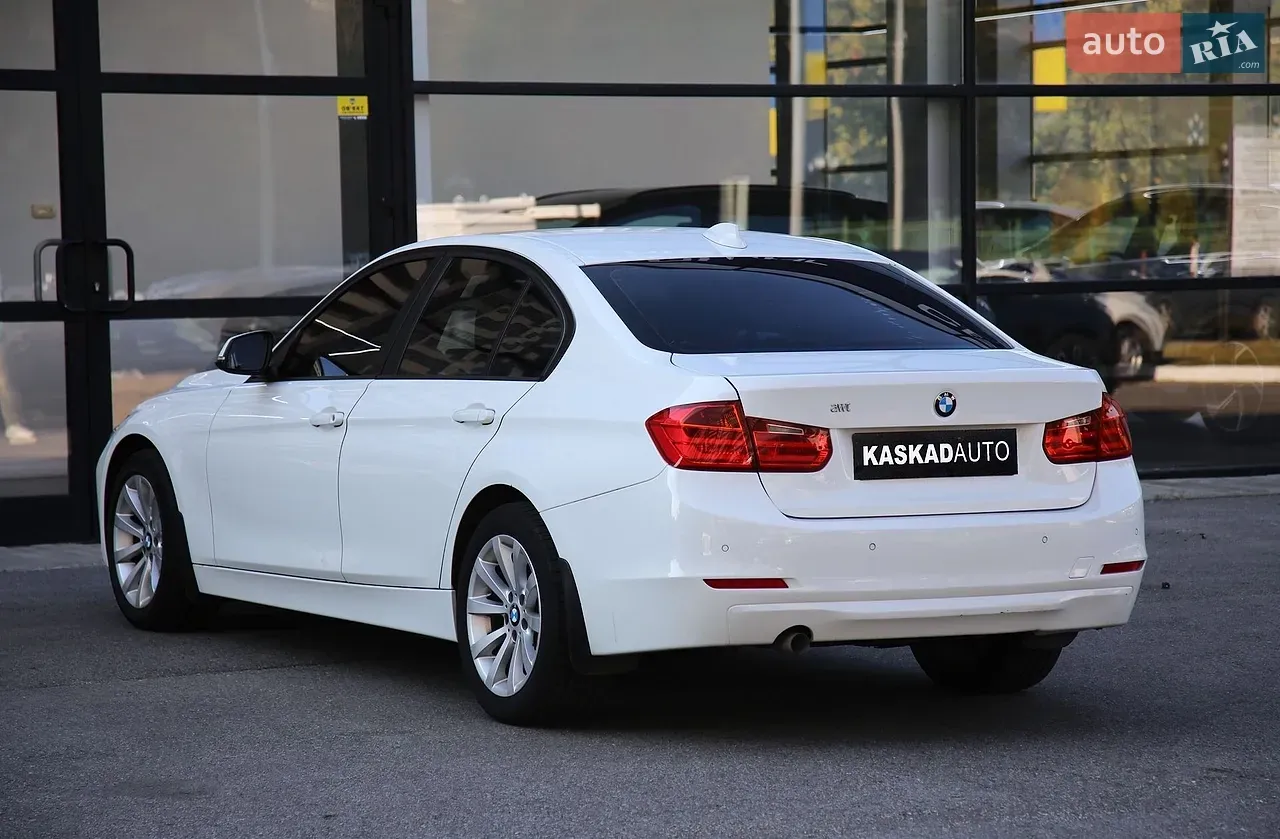 BMW 3 Series 2013 photo 4