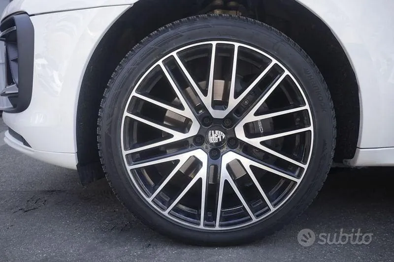 Porsche Macan 2023 photo 5