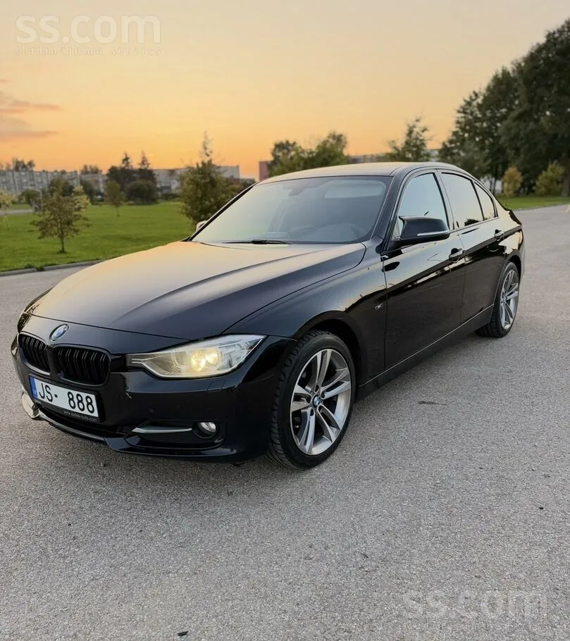 BMW F30 2012 photo 3