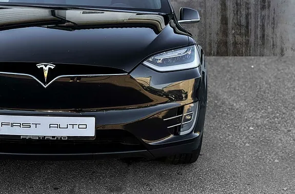 Tesla Model X 2018 photo 4