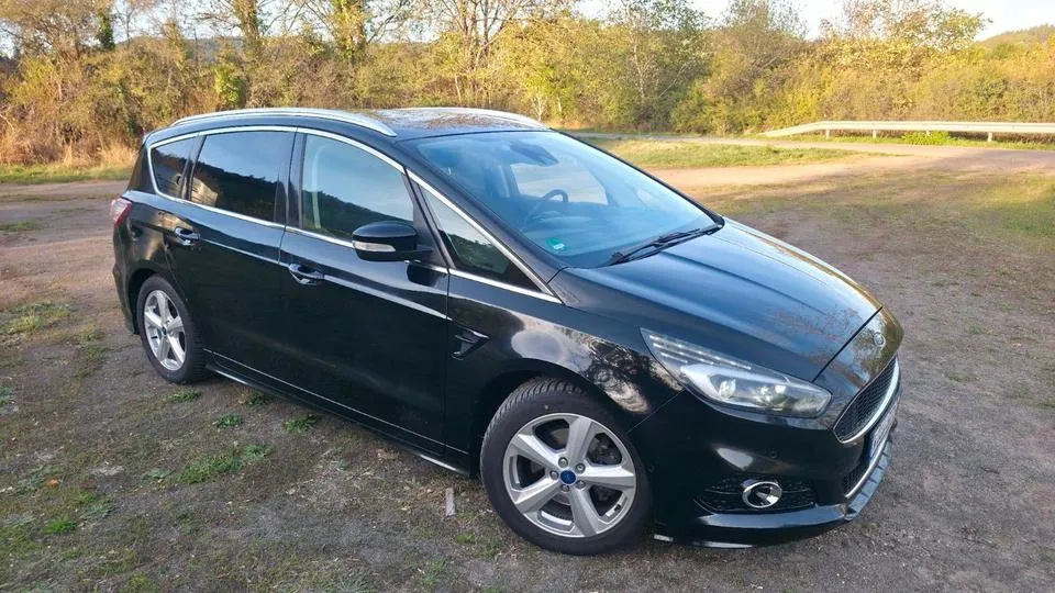 Ford S-Max