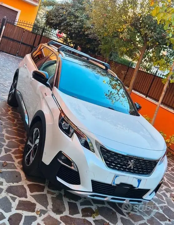 Peugeot 5008 2017 photo 2