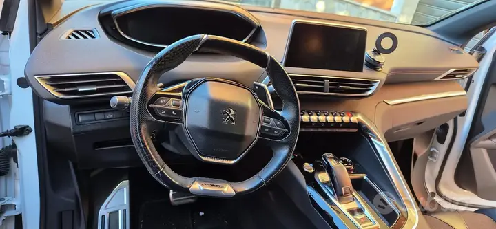 Peugeot 5008 2017 photo 3