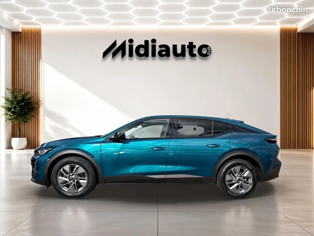 Peugeot 408 2025 photo 2