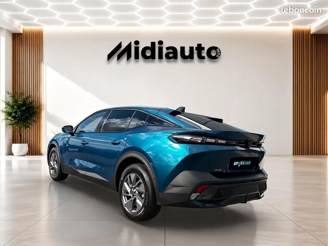 Peugeot 408 2025 photo 3
