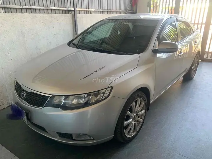 Kia Forte 2011 photo 2
