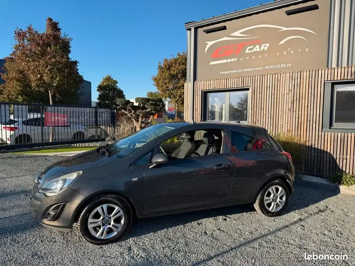 Opel Corsa 2014 photo 2