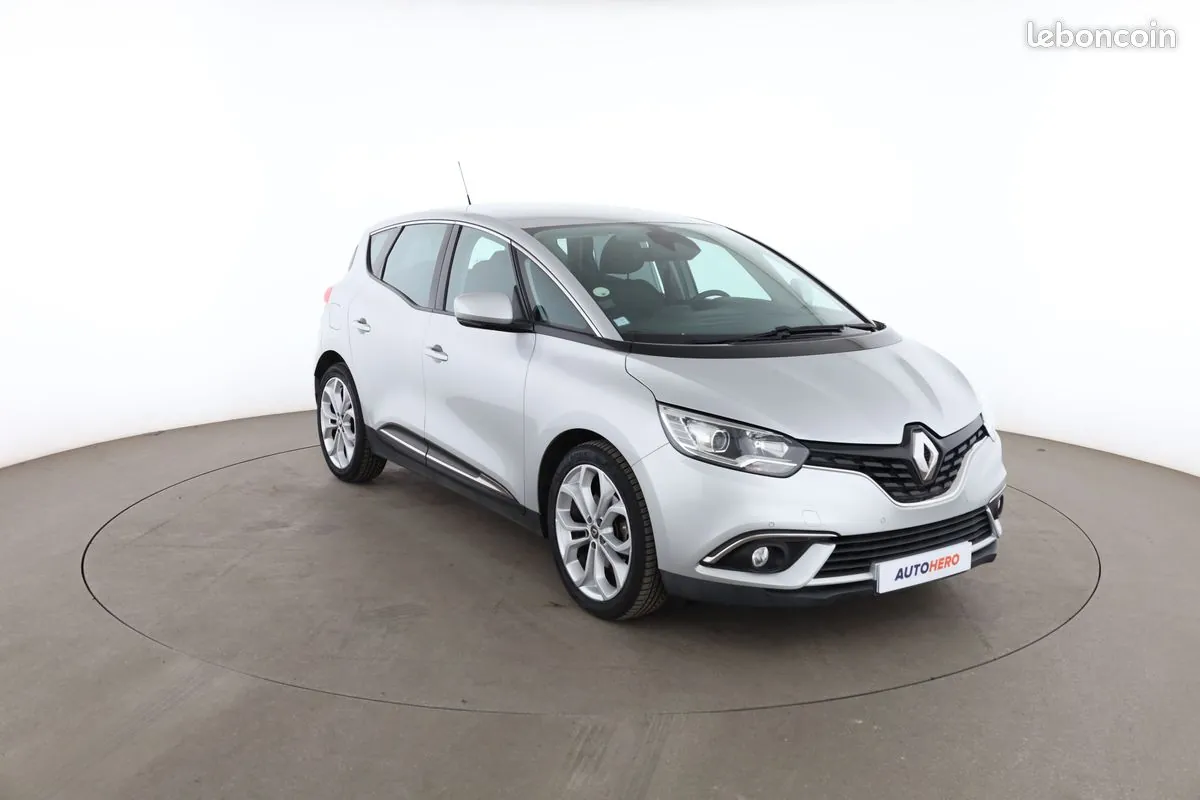 Renault Scenic 2018 photo 4