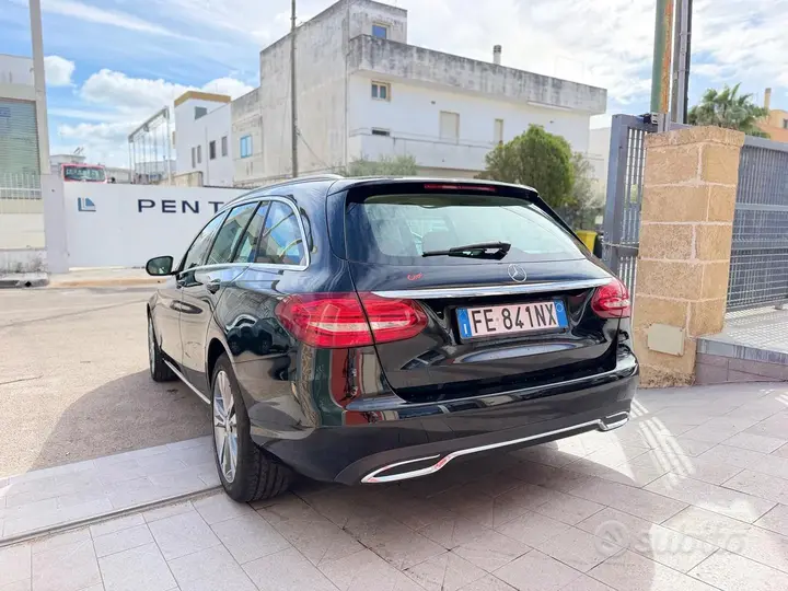 Mercedes-Benz C200 2016 photo 5