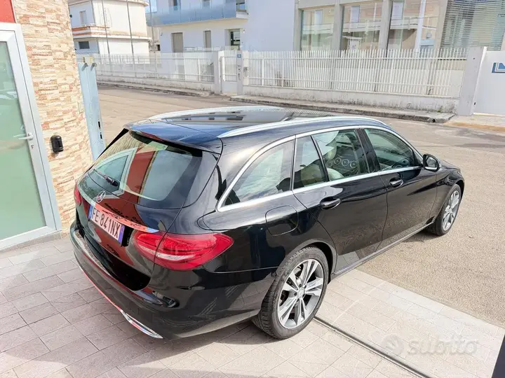 Mercedes-Benz C200 2016 photo 3