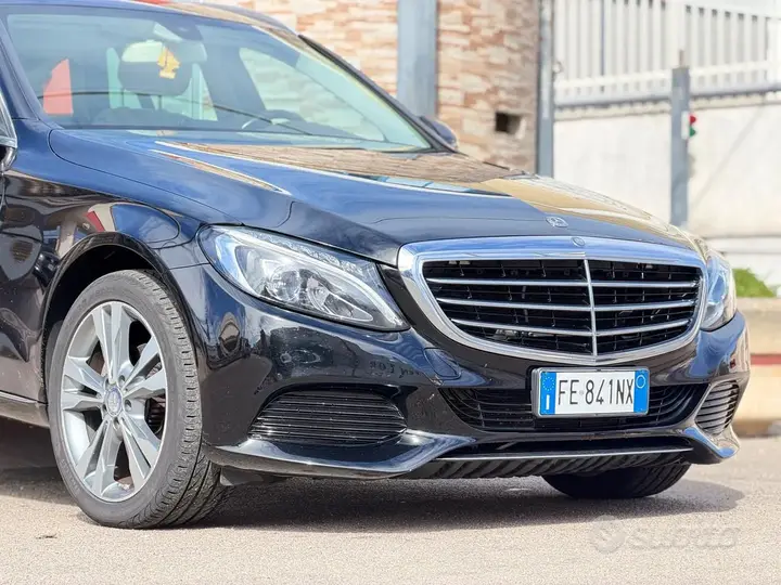 Mercedes-Benz C200 2016 photo 2