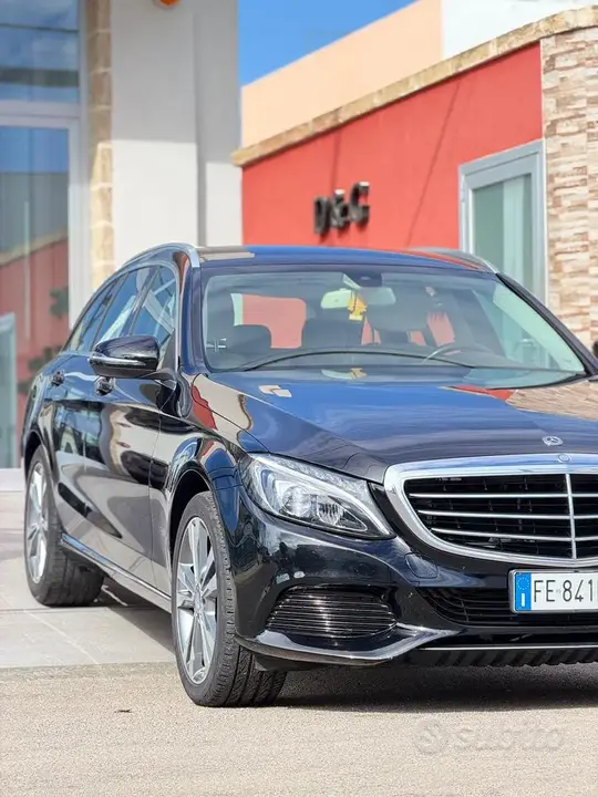 Mercedes-Benz C200
