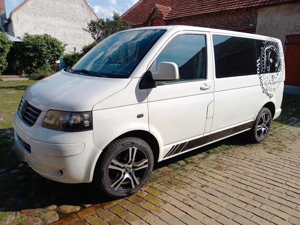 Volkswagen Caravelle