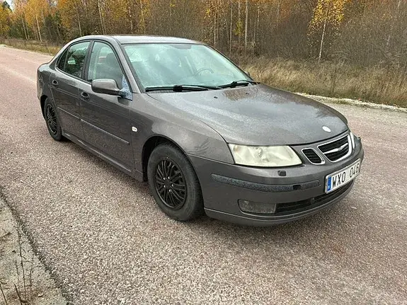 Saab 9-3 2005 photo 2