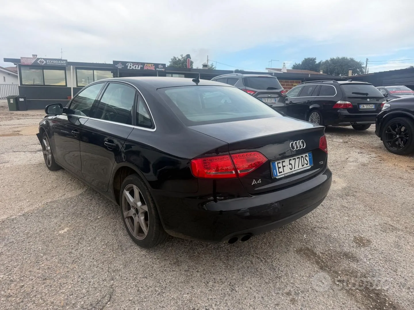 Audi A4 2011 photo 4