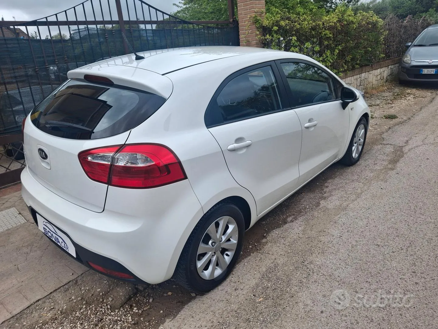 Kia Rio 2014 photo 4