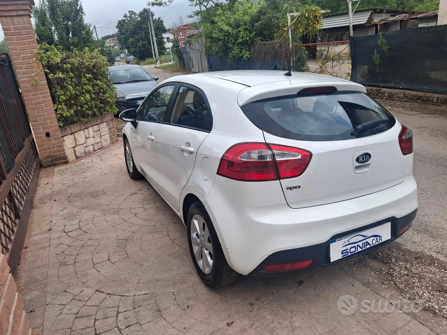 Kia Rio 2014 photo 5