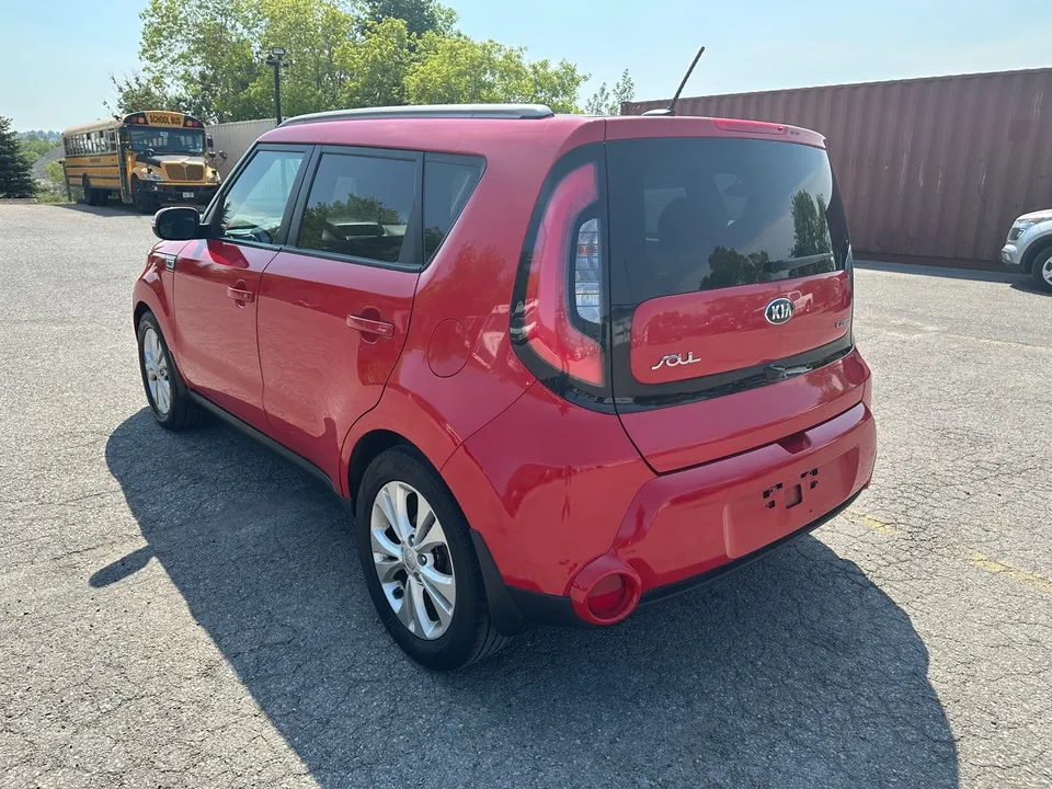 Kia Soul 2015 photo 3
