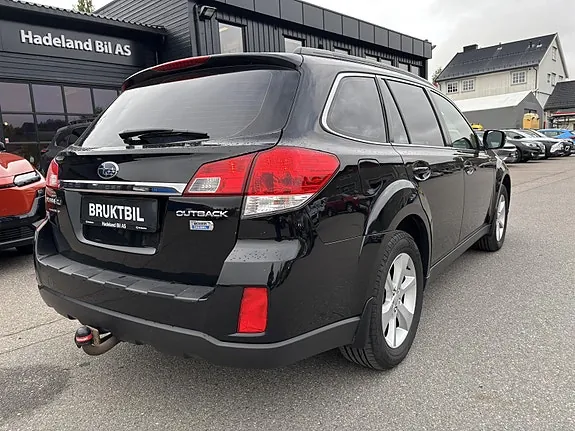Subaru Outback 2013 photo 3