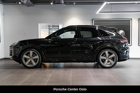 Porsche Cayenne 2025 photo 2