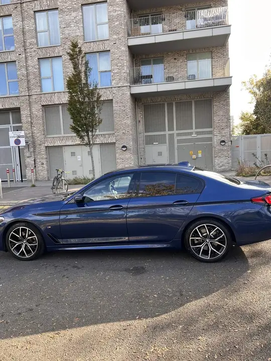 BMW 5 Series 2021 photo 3