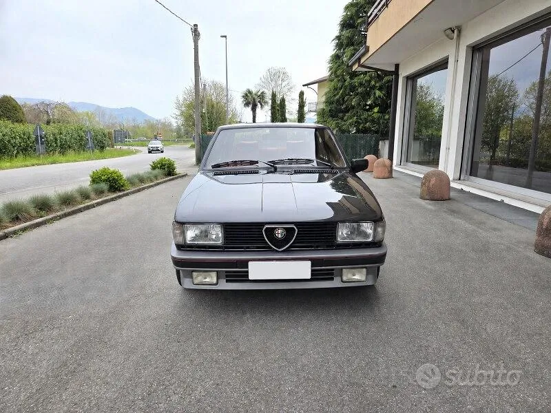 Alfa Romeo Giulietta 1986 photo 2