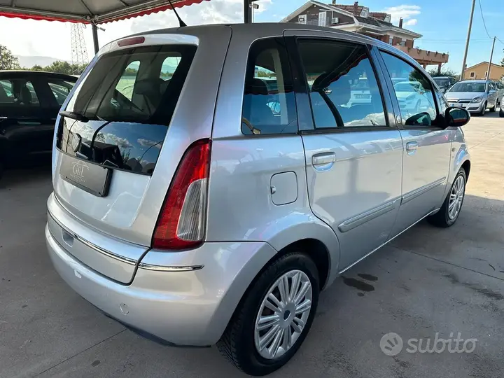 Lancia Musa 2010 photo 4