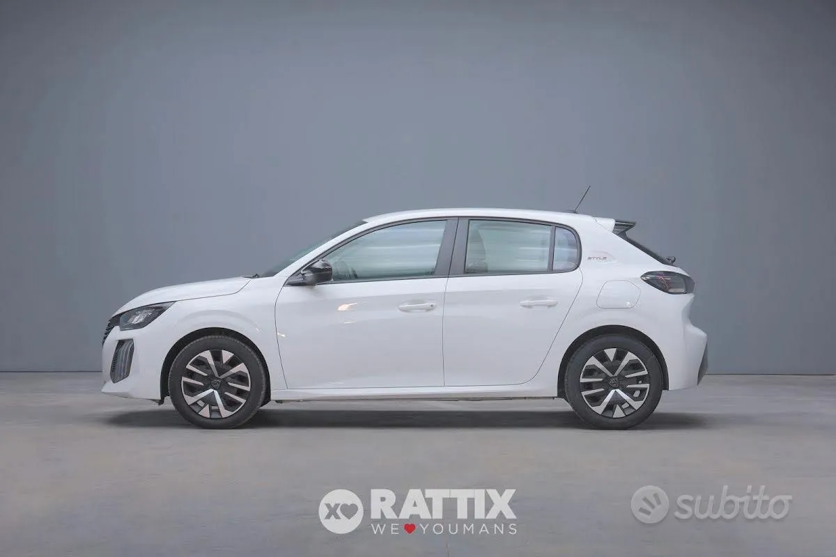 Peugeot 208 2025 photo 2