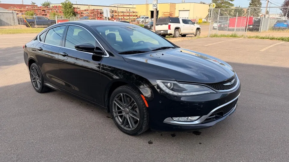 Chrysler 200 2015 photo 3