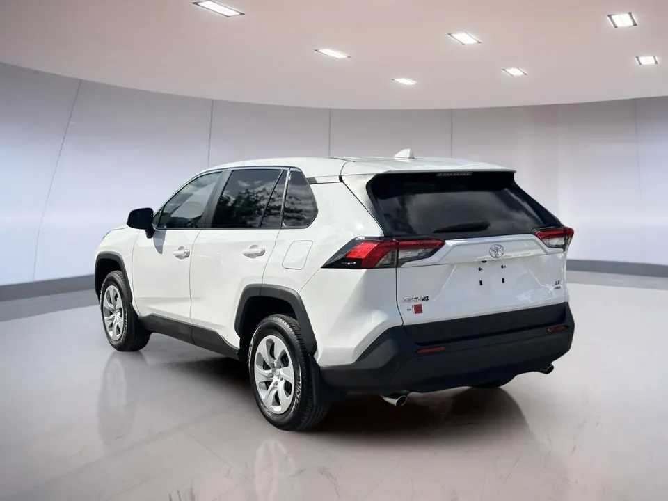 Toyota Rav4 2025 photo 4