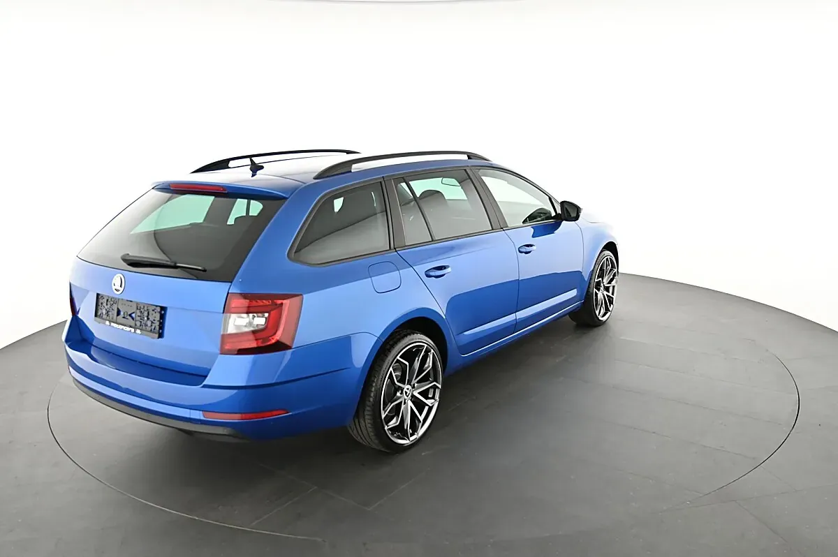 Skoda Octavia 2020 photo 2