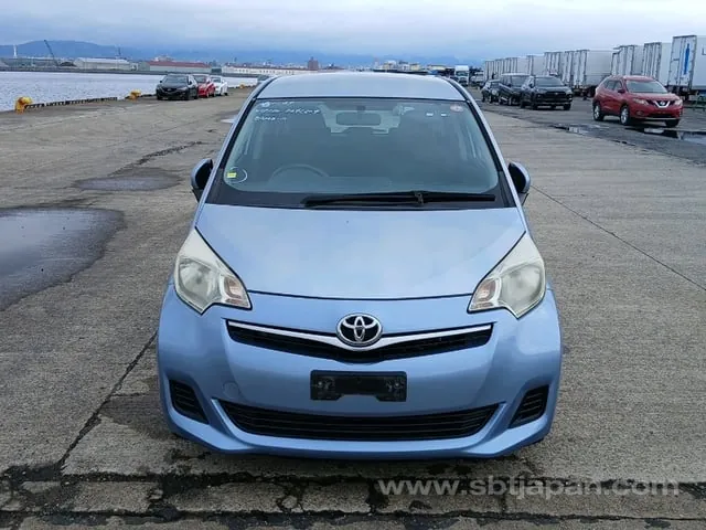 Toyota Ractis 2012 photo 5