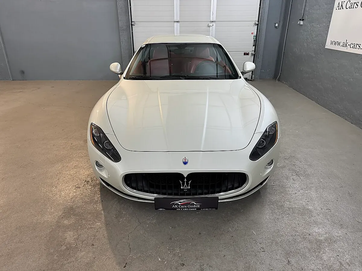 Maserati Gran Turismo S 2009 photo 3