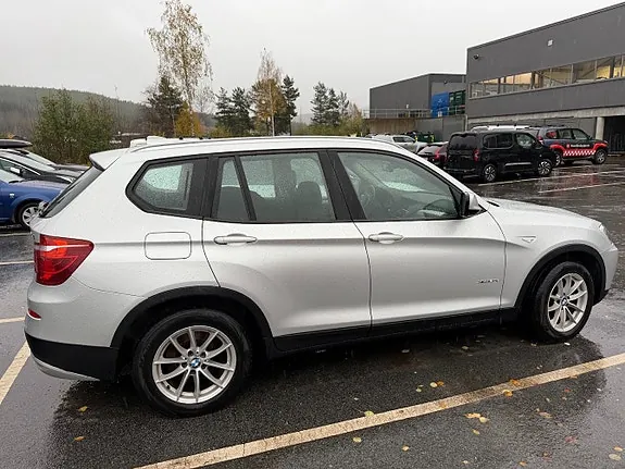 BMW X3 2012 photo 4