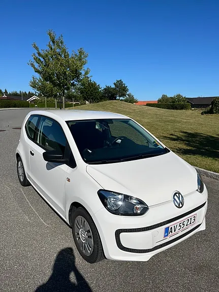 Volkswagen Up 2015 photo 3