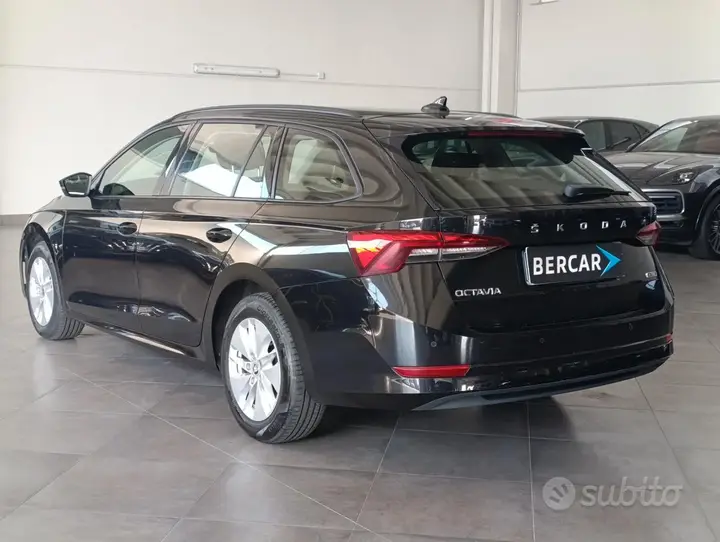 Skoda Octavia 2021 photo 4