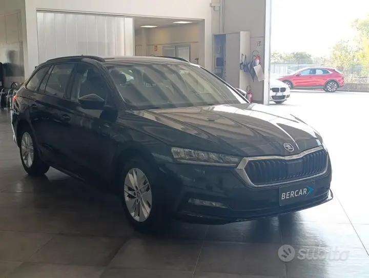 Skoda Octavia 2021 photo 2