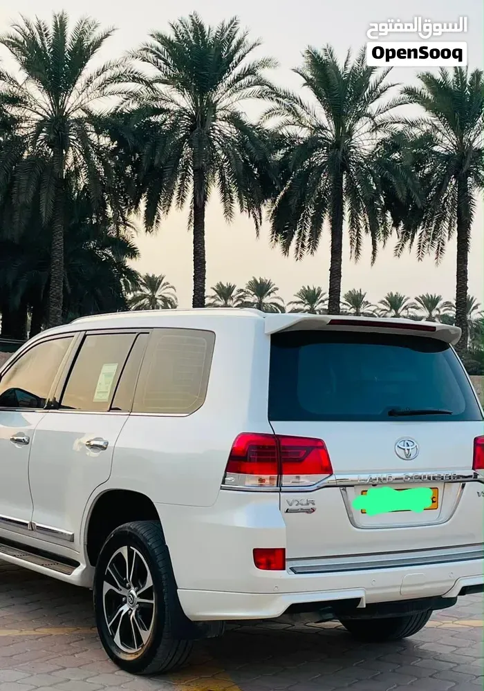 Toyota Land Cruiser 2021 photo 3