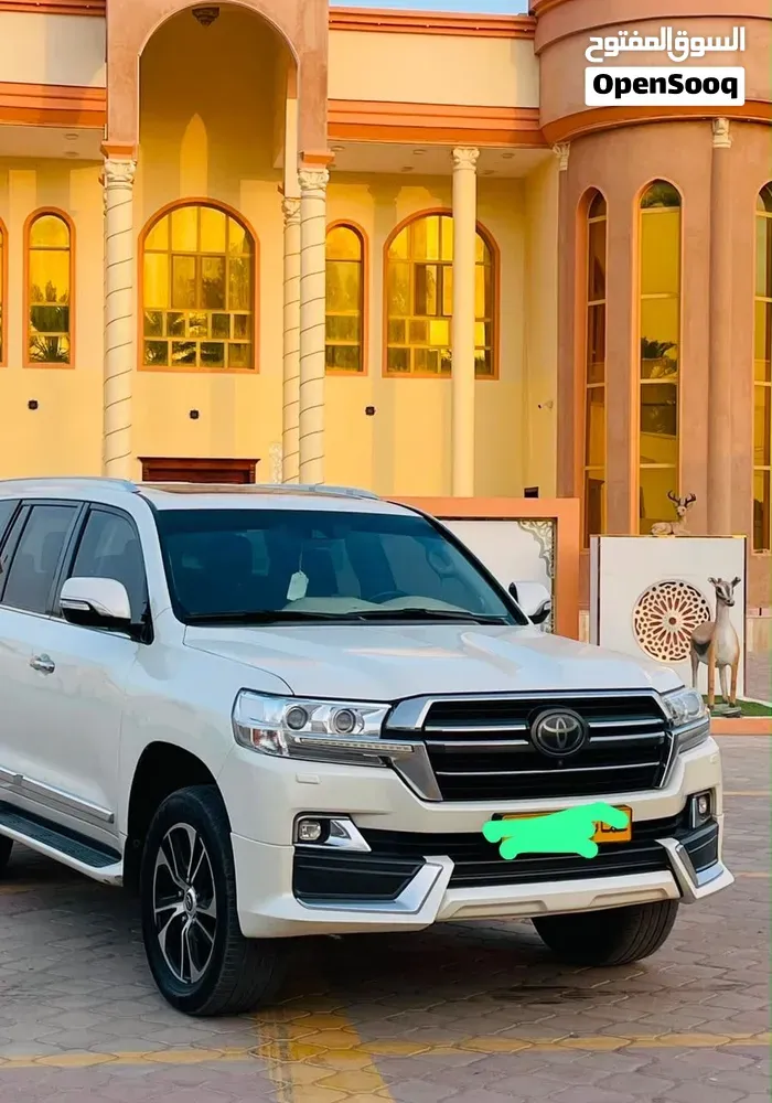 Toyota Land Cruiser 2021 photo 2