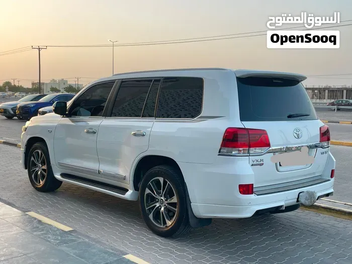 Toyota Land Cruiser 2021 photo 5