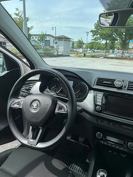 Skoda Fabia 2017 photo 5