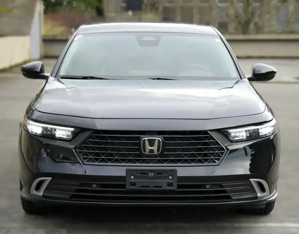 Honda Accord 2025 photo 2