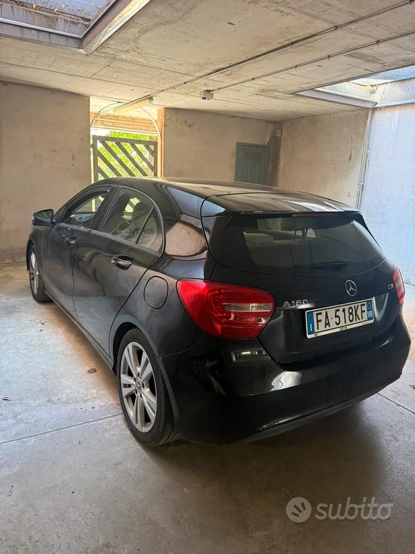 Mercedes-Benz A 180 Sport 2015 photo 3